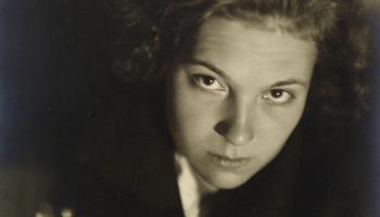 Germaine Krull :: Berthe Krull, 1927. | src Lempertz