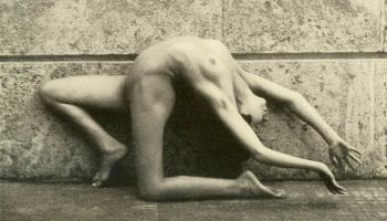 Paul Jsenfels :: Nude, ca. 1927. Photographed at the [Ida] Herion Dance School in Stuttgart. | src liveauctioneers