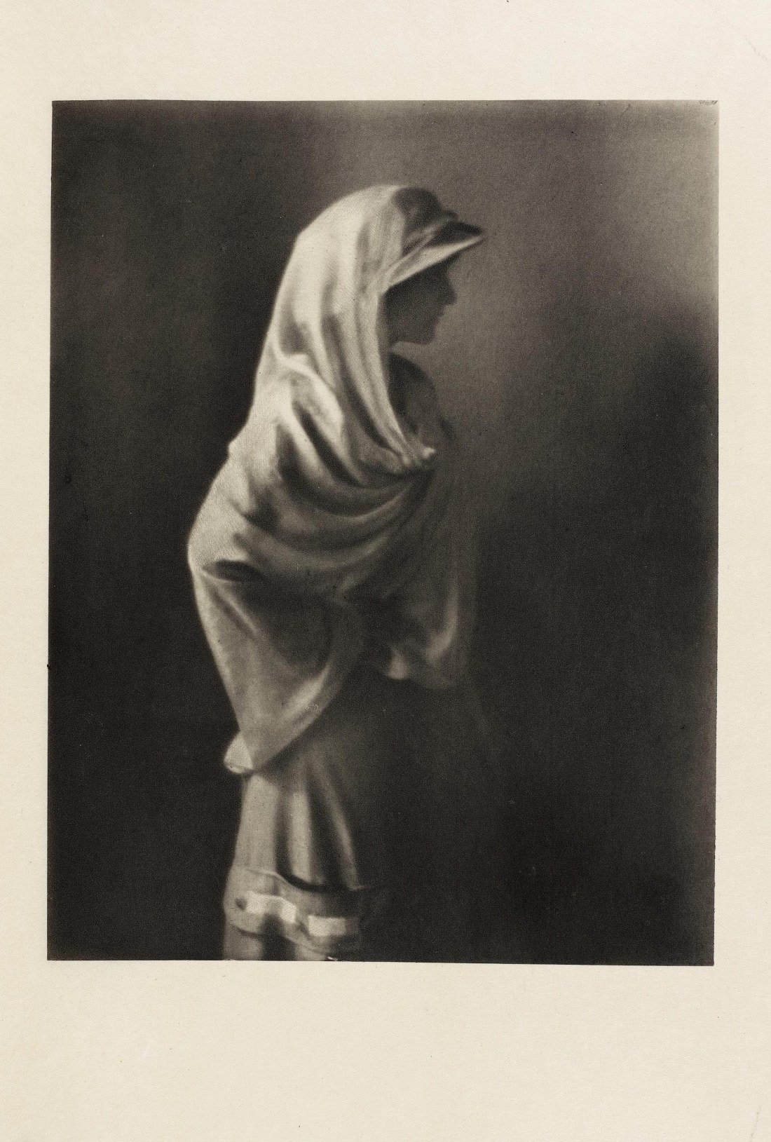 Paul B. Haviland :: Miss Doris Keane. Published in Camera Work: A Photographic Quarterly, Heft 39, 1912